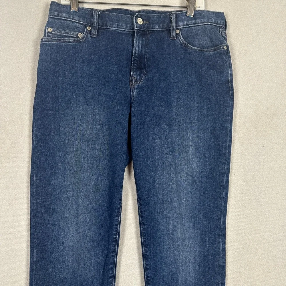 Banana Republic these travel